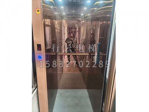 杂物电梯